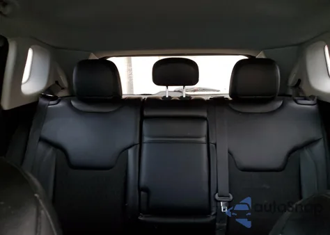 2018 Jeep Compass Latitude из США, поврежденный, VIN 3C4NJDBB6JT185507